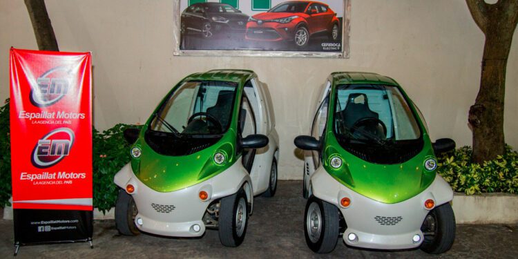 Realizan en Moca primera Feria de Vehículos Eléctricos