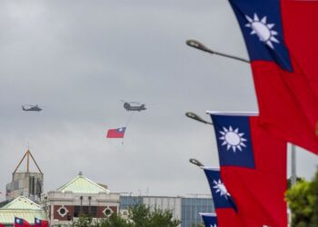 China convoca "urgentemente" al embajador de Estados Unidos en Pekín