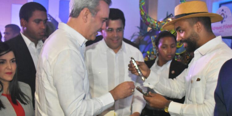 Gobierno lanza primera plataforma de promoción y apoyo al turismo local