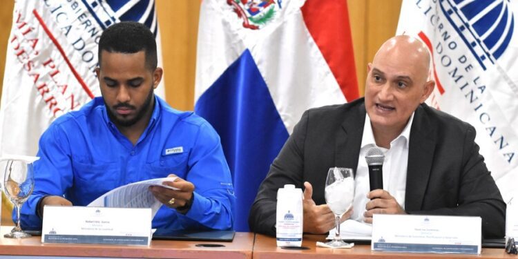 Ministerios buscan rehabilitar más de 50 asociaciones estudiantiles universitarias 