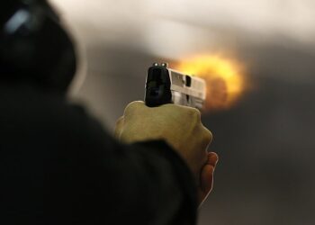 Un muerto y dos heridos en tiroteo policías y desconocidos sector de Queens residen dominicanos