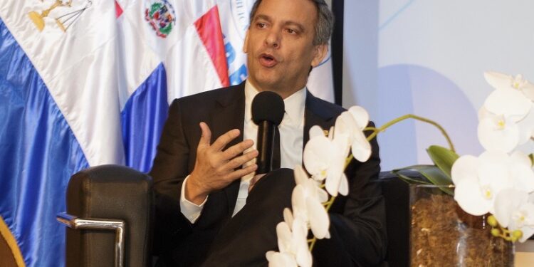 Magistrado Molina Peña defiende independencia del Poder Judicial