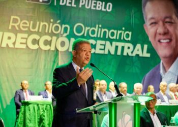 Gobierno del PRM "ha fracasado con la apertura de año escolar", dice Leonel Fernández