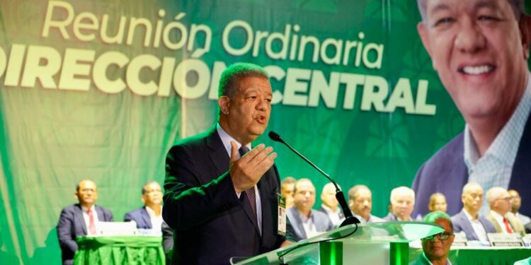 Gobierno del PRM "ha fracasado con la apertura de año escolar", dice Leonel Fernández