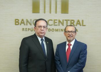 Ambev Dominicana proyecta inversiones en energía renovable y producción de maíz 