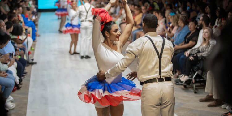 La pasarela inclusiva de RD Fashion Week fue espectacular