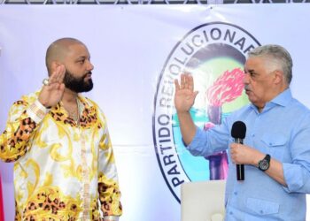 El Cata se juramenta en el PRD; buscará diputación