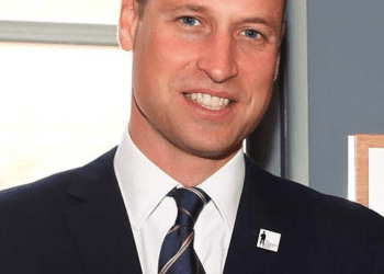 El príncipe Guillermo afirma que el cortejo a su abuela le recordó al funeral de su madre