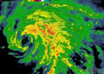 El huracán 'Fiona' deja sin electricidad a la totalidad de Puerto Rico