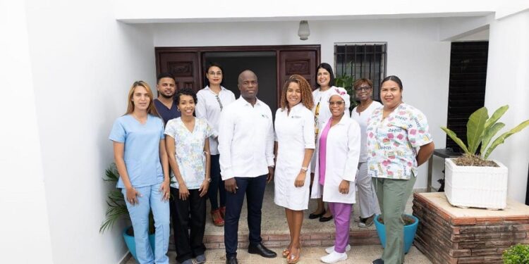 Abre sus puertas  primer complejo gerontológico y geriátrico en el país.