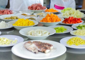 Centro de Supérate ha capacitado mas de 700 personas en gastronomía.