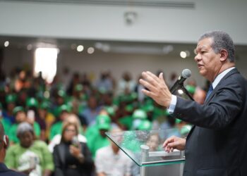 Leonel no ve relación directa entre inversión económica y resultados educativos 