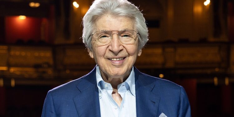 Manuel Alejandro cantará sus grandes temas en el Teatro Nacional