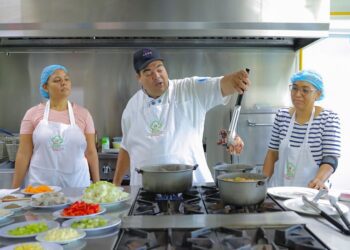 Centro de Supérate ha capacitado mas de 700 personas en gastronomía.