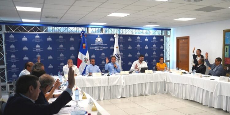 15 nuevas empresas de Zonas Francas generarán más de  6 mil empleos