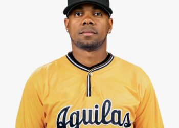 Águilas anuncian al zurdo Roenis Elías; Estrellas al inicialista Spencer Horowitz