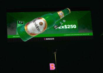 Billboard y Cerveza Presidente revolucionan la publicidad local