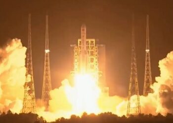 China planea enviar naves a Júpiter y Urano en un solo cohete