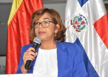 Fortalecerán capacidades de EDEs de RD en temas de movilidad eléctrica 