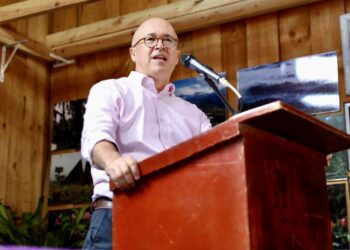 Domínguez Brito retorna cuestionando la propuesta de Ministerio de Justicia 