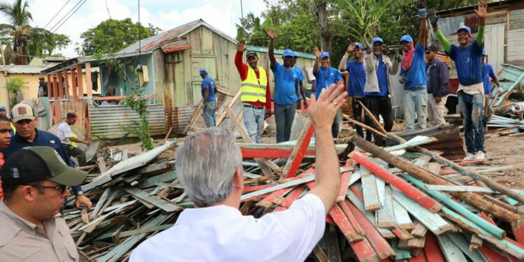 Abinader supervisa trabajos en San Pedro de Macorís