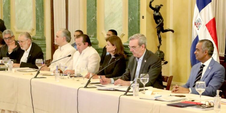Gobierno ha reparado más de 10 mil viviendas afectadas por huracán