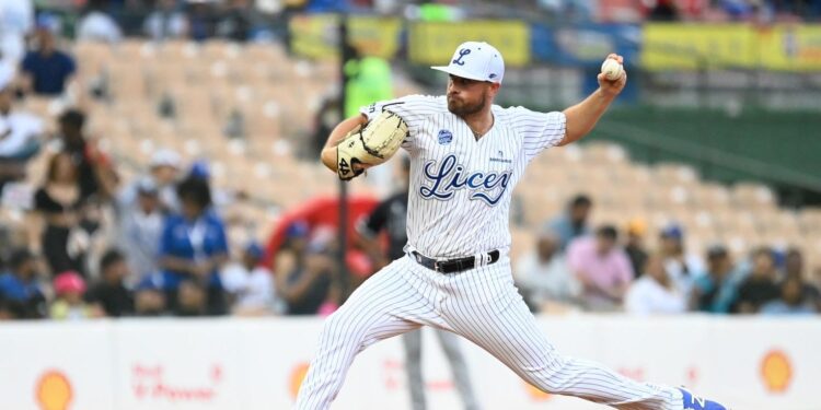 Moyers y Rogers blanquean a Leones, Smith y MIchael De La Cruz lideran ofensiva