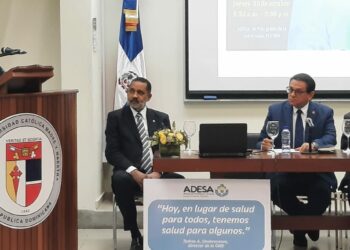 ADESA aboga por reforma profunda al Seguro Familiar de Salud