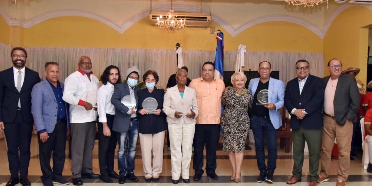 Concurrida asistencia al conversatorio sobre derecho de autor en San Juan de la Maguana