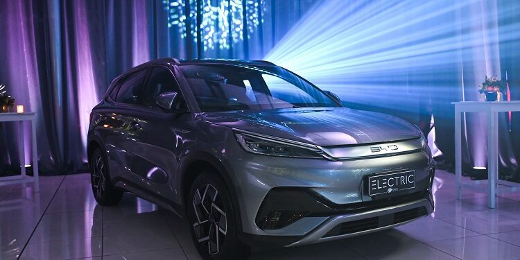 Empresa dominicana lanza el vehículo eléctrico de mayor venta en el mundo