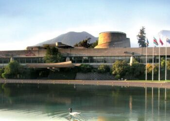 Se desacelera el crecimiento económico de América Latina