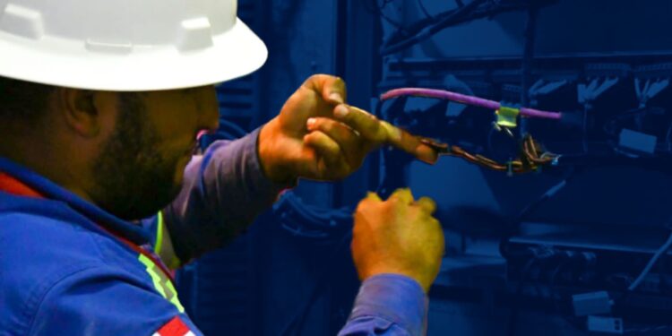 Edeeste deja en servicio transformador en Subestación César Nicolás Penson