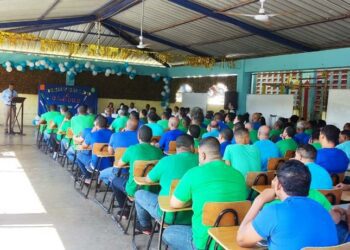 Más de ocho mil privados de libertad se matriculan en nuevo año escolar 