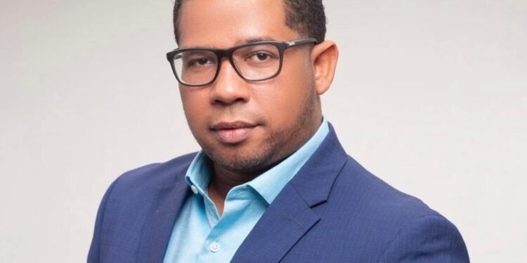 ¡Gracias Dios estamos vivos!: Diplomático de RD