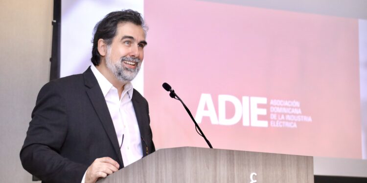 Expertos afirman que la planificación es clave para el éxito del sector eléctrico