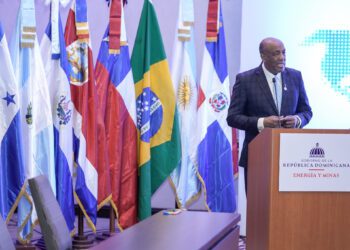 Ministro Almonte afirma potencial minero  depara un futuro promisorio para el país