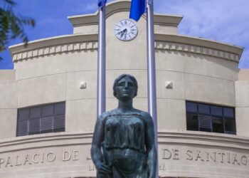 Santiago: apresan 4 personas por falsificación de firma de una médico forense