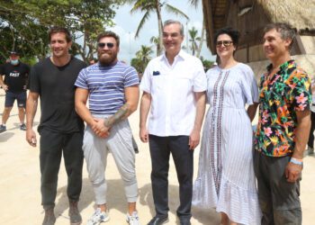 Abinader visita set película “Road House”producida por la Metro Goldwyn Mayer