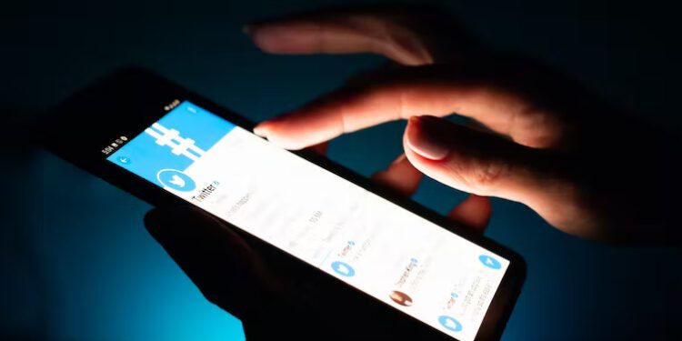 El ‘astroturfing’ o cómo la industria de la desinformación consigue manipularnos