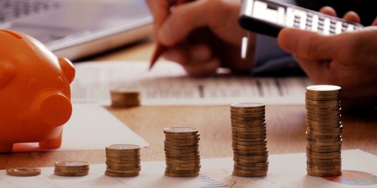 Tasas de interés motivan a ahorrantes a adquirir productos a largo plazo