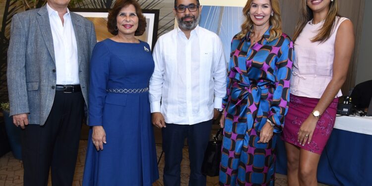 Ponen en circulación libro compendia las estructuras más sobresalientes del mundo