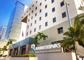 LatinFinance reconoce a Banreservas como Banco del Año de RD y Mejor Banco para PYMES