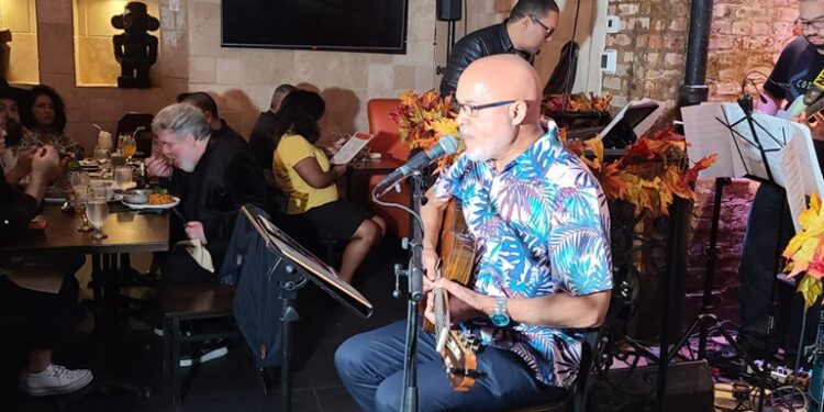 La cultura y el arte brillaron en el Alto Manhattan con Enrique Feliz