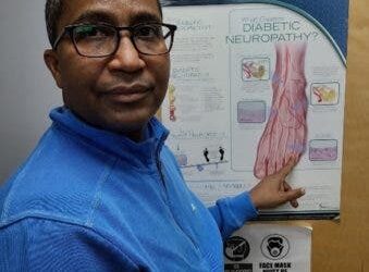 Médico dominicano en El Bronx amputa al mes cerca de 40 pies diabético