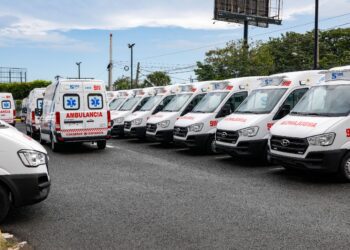 Sistema 9-1-1 suma 120 nuevas ambulancias entregadas al SNS