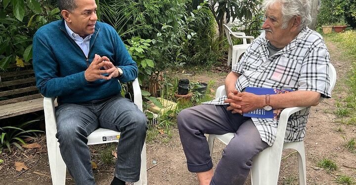 Valentín Socializa con Pepe Mujica una nueva propuesta política en RD