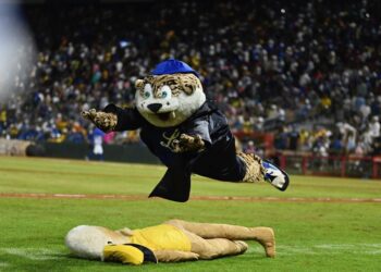 Moyers, Mauricio y Reyes conducen al Licey a vencer a las Águilas