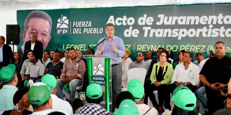 Leonel Fernández: "El pueblo dominicano está frustrado por la mala gestión de este gobierno"