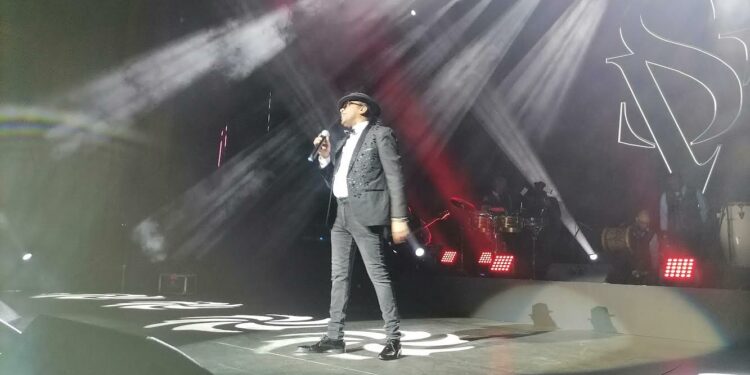 35 y 30: celebran en Nueva York aniversarios de Sergio Vargas y de Raymond y Miguel