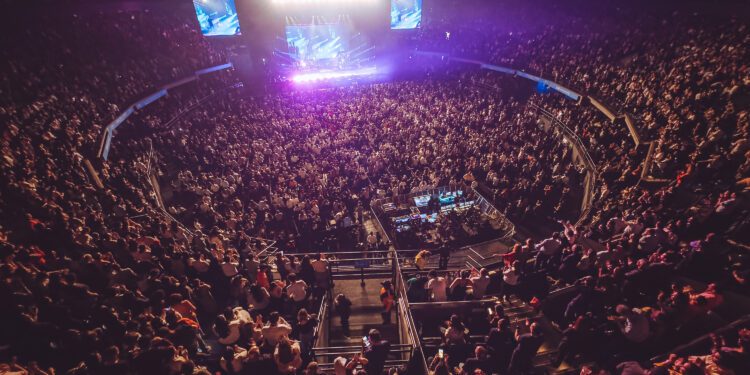 Colombia recibe con alegría la entrega musical de Juan Luis Guerra y 440